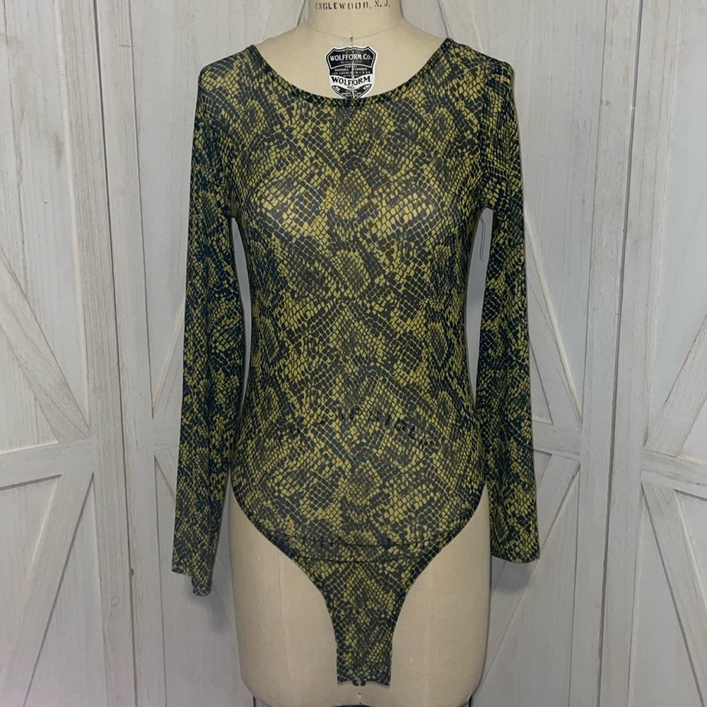 Mesh yellow snake skin long sleeved body suit